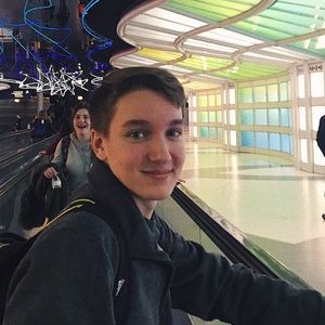 Meet your Posher, Brandon